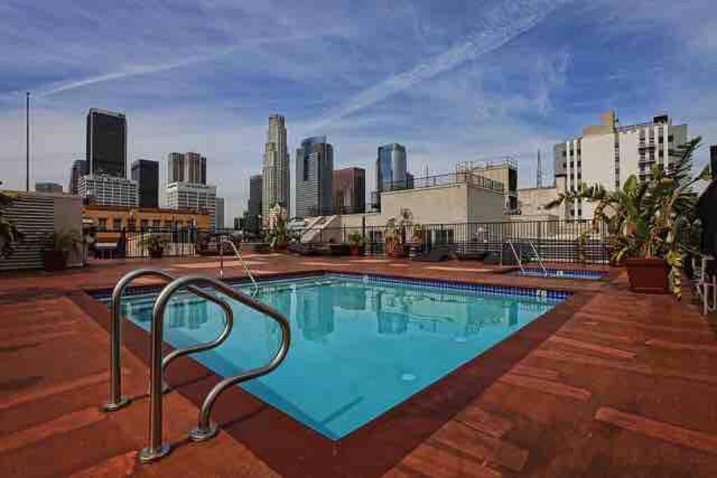 Newly Renovated 1Bdrm Loft Dtla And Rooftop Pool Los Angeles Eksteriør bilde